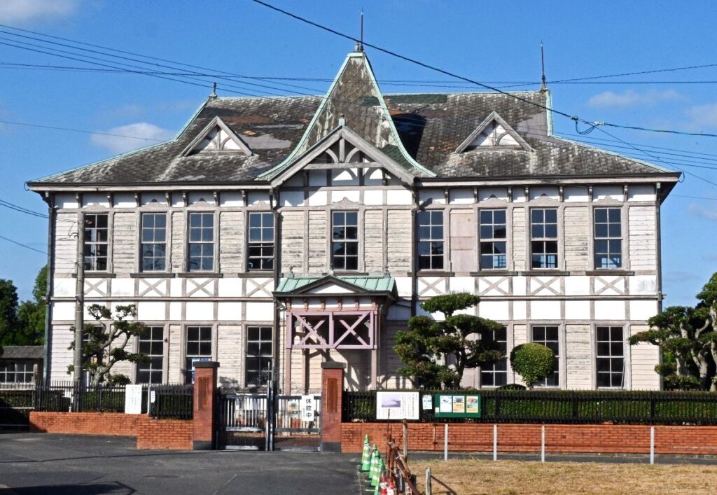 よみがえれ!明治の洋館 「ゾンビランドサガ」聖地、修復事業進行中 上映中の映画でも”復活” 11月8、9日に特別公開 | 行政・社会 | 佐賀県のニュース よみがえれ!明治の洋館 「ゾンビランドサガ」聖地、修復事業進行中 上映中の映画でも"復活" 11月8、9日に特別公開 | 行政・社会 | 佐賀県のニュース