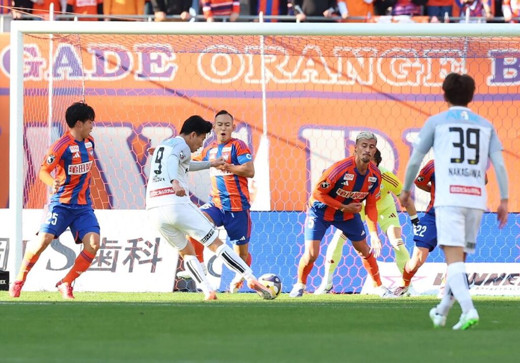 ［アルビレックス新潟］ホーム最終戦も黒星…クラブワースト18戦未勝利、柏に1ー3で初のJ1最下位確定 記事、追加しました - 新潟日報