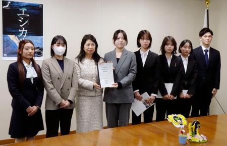 「エシカル消費」推進を提言 徳島の学生グループ、消費者庁に | | 全国のニュース