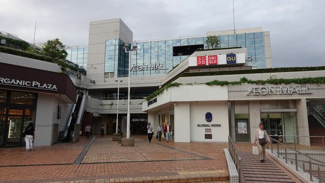 北大路バスターミナルはイオンと併設されているため、バスで買い物に来るご高齢の方も多いという