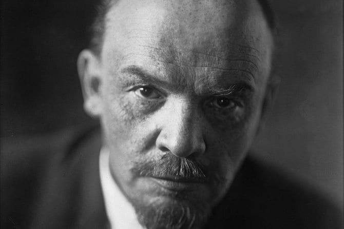 ウラジーミル・レーニン(1920年7月)