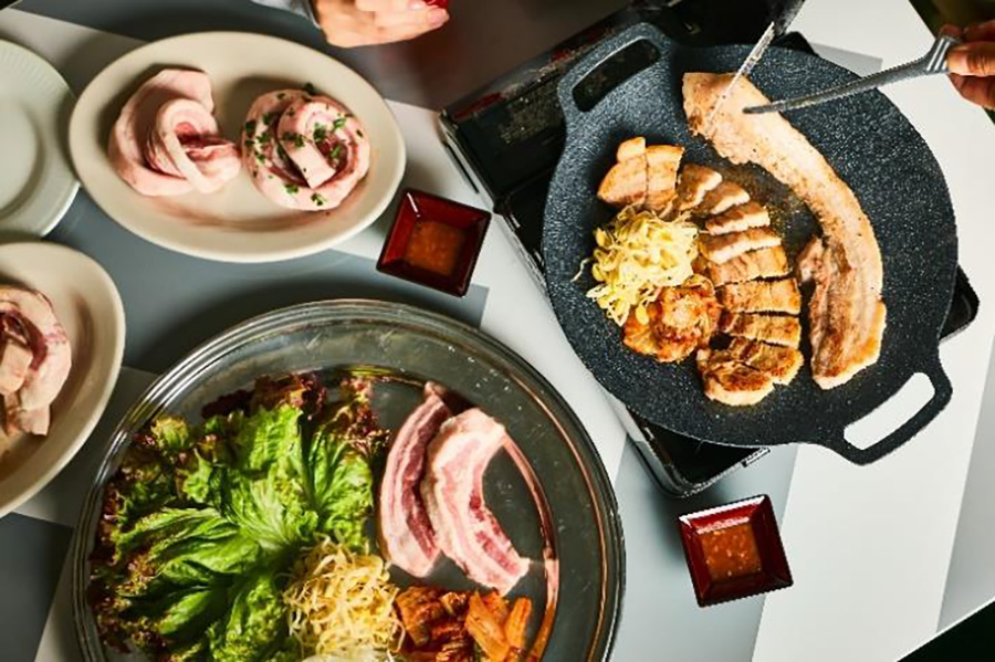 「TOWERLAND –ROOFTOP BAR & BBQ–」で食べられるサムギョプサルのイメージ