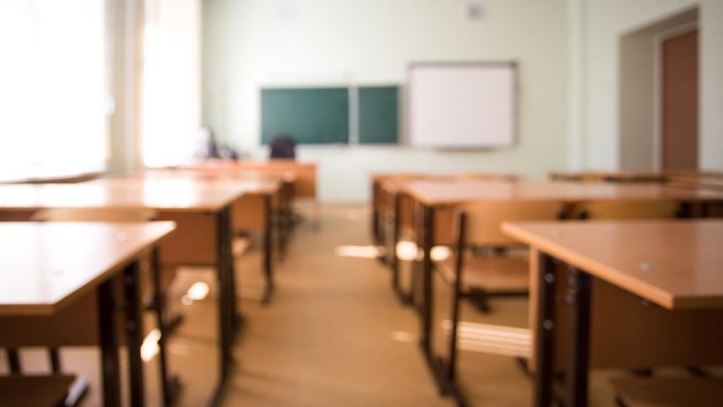 学校に混乱が…