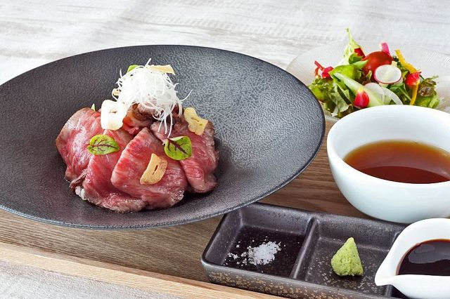 土日限定の特別ランチ　和歌山県白浜の宿「オーベルジュ サウステラス」