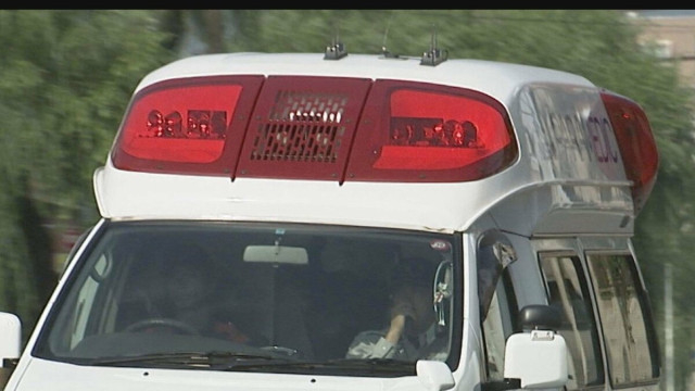 自宅駐車場で車を後退中に衝突 その後容態が急変 70代男性が死亡【愛媛・西条】