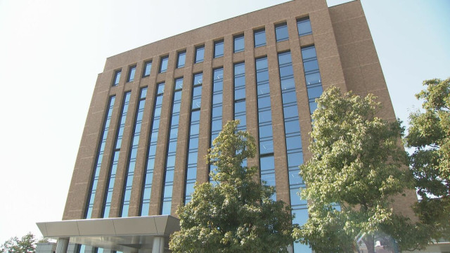 暴力団員と焼き肉店で食事 情報漏えいで石川県警が30代巡査部長を懲戒免職に