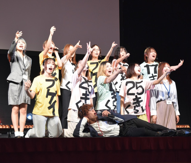 【横浜市神奈川区】県立神奈川総合高校 開校30周年で式典 劇や音楽で節目祝う〈横浜市神奈川区〉