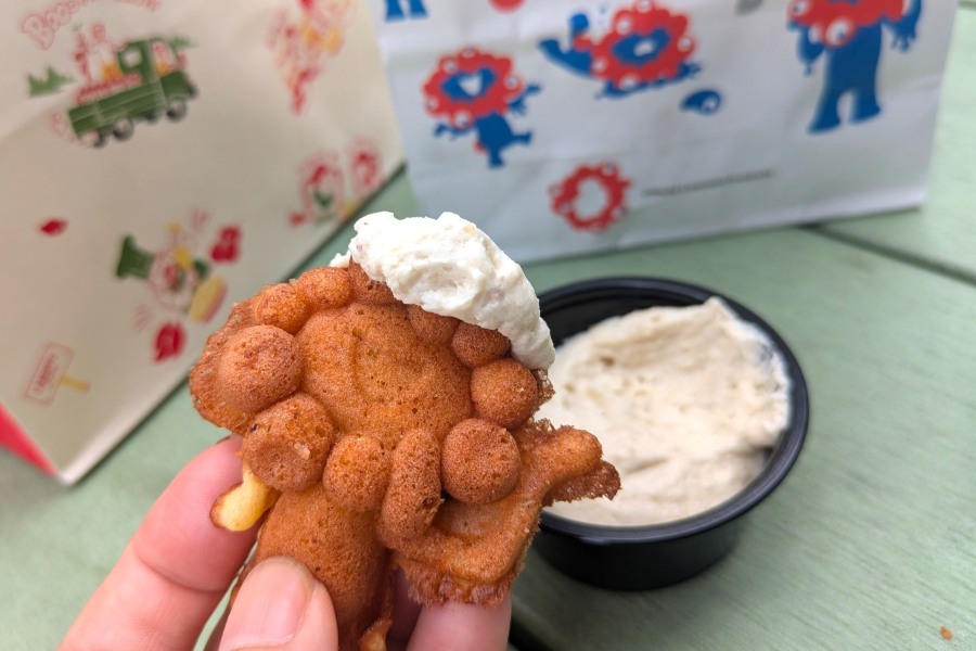 ディップしていただきます！（11月15日／みなみフェス Lmaga.jp編集部撮影）