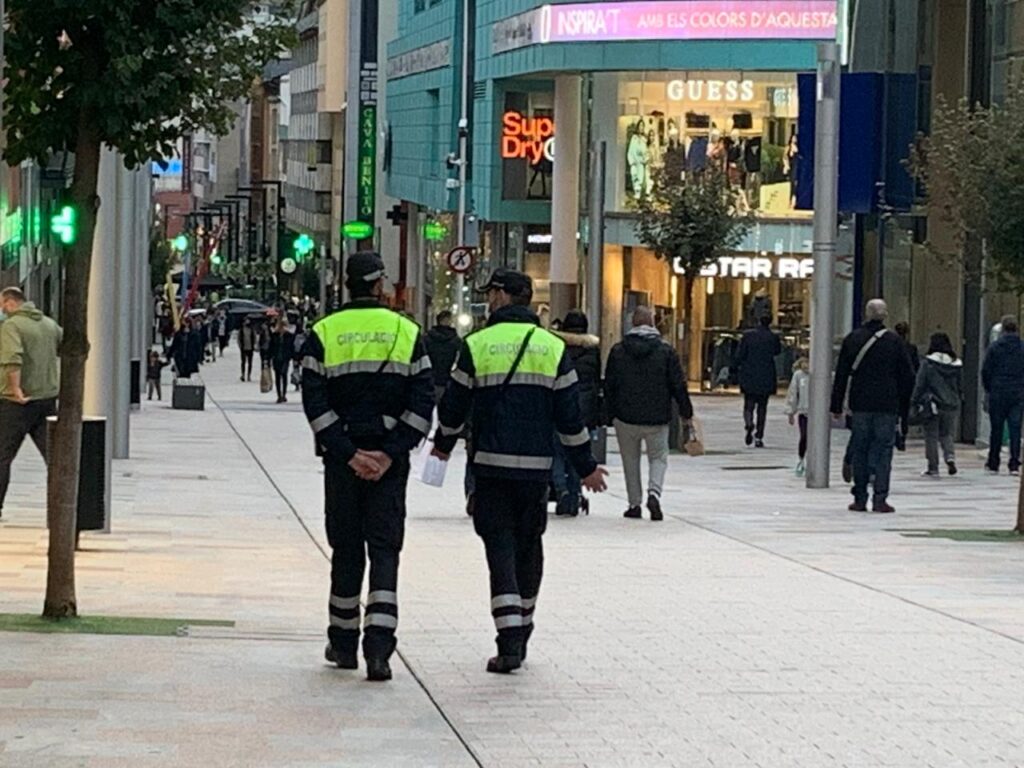 本日 - 2025 年 11 月 18 日にはさらにアイテムがあります。私が見つけたすべての見出しは次のとおりです...