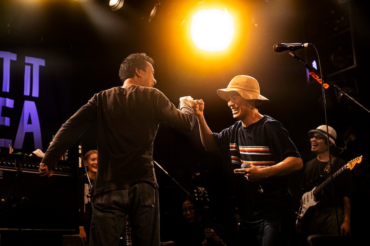 Hedigan’s×YOGEE NEW WAVES