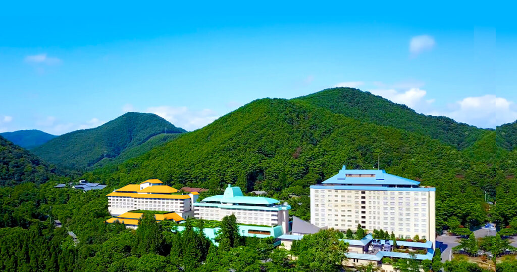 「第52回 岩手県菊花大会」・「第50回花巻温泉菊花大会」開催中☆彡 | 花巻温泉