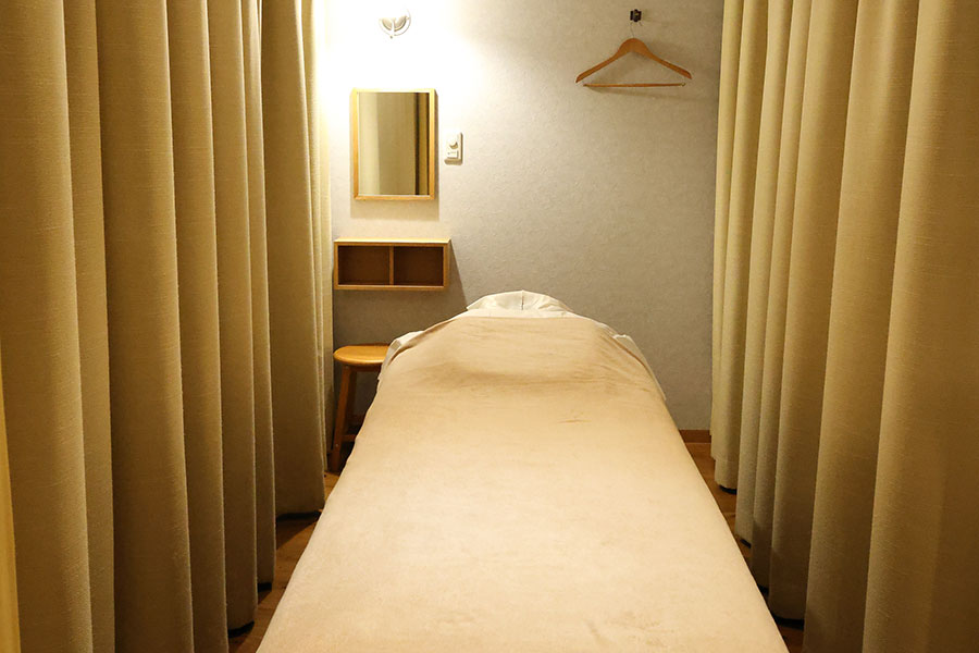 「ラフィネプリュス 上本町YUFURA店」店内