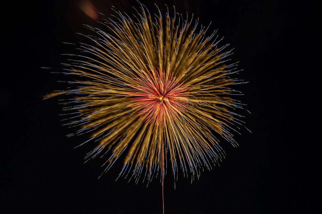 山元町「キラリ☆やまもと花火祭2025」が本日開催！山元町磯浜漁港で | 夜景FANマガジン