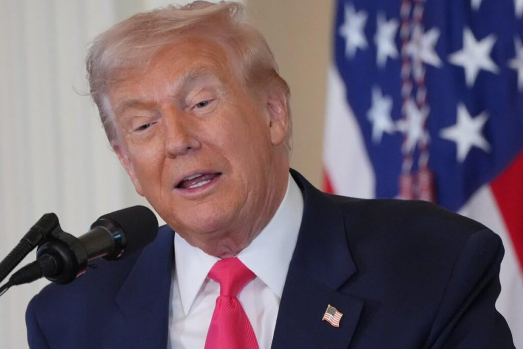 エプスタインの暴露でドナルド・トランプ弾劾の可能性が急上昇