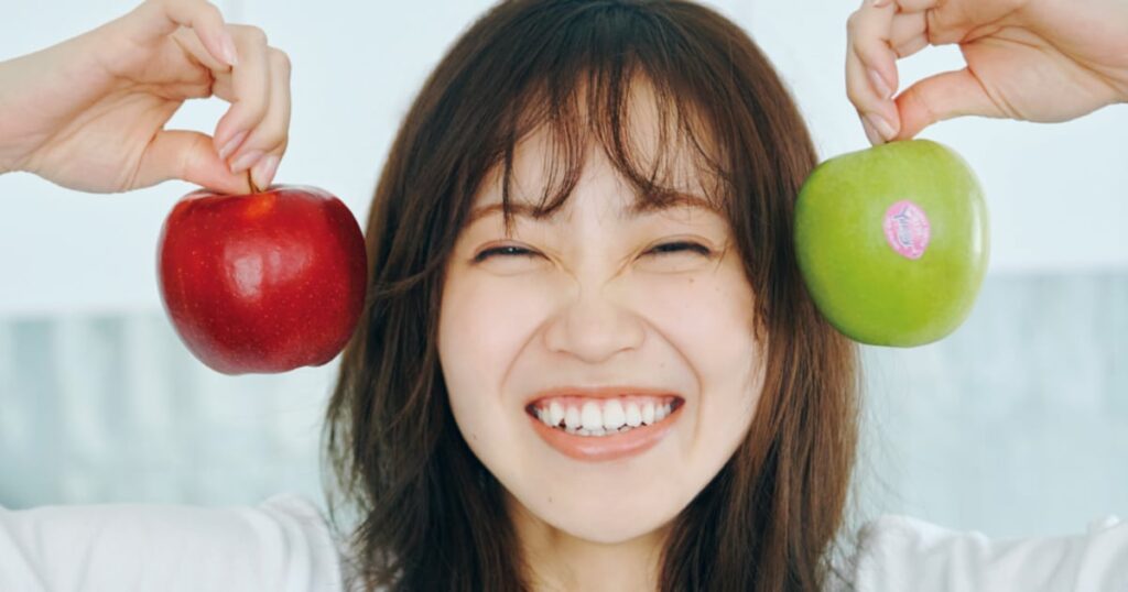 櫻坂46キャプテン松田里奈の1st写真集発売「まだ見たことない新しい私と出会えます」 - ナタリー