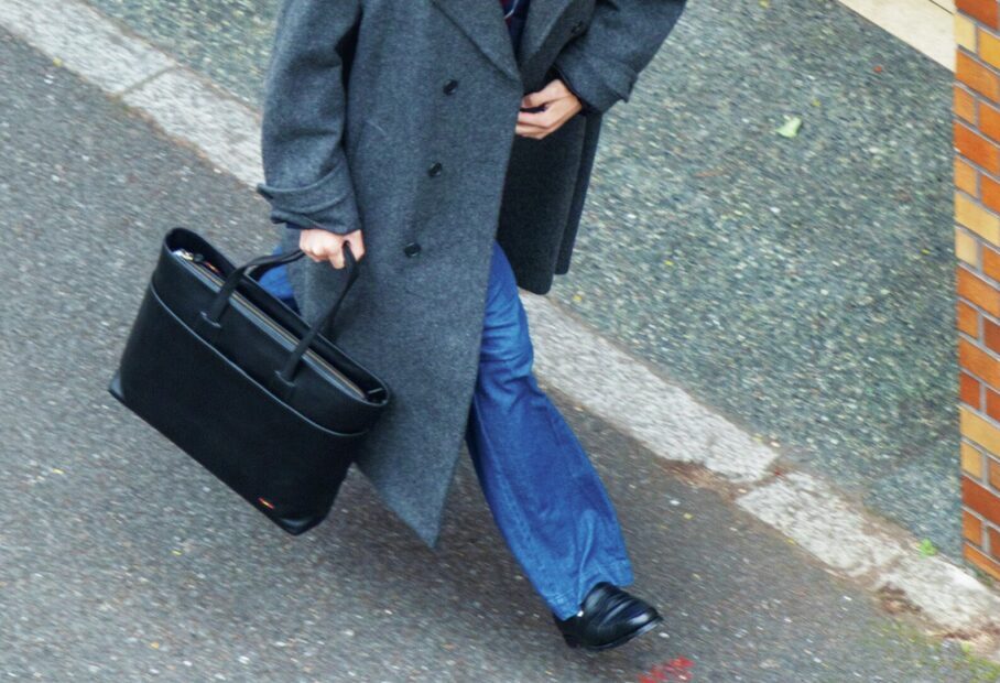 スペイン発のレザーブランドが日本初上陸！ 機能性、コスパ、見た目のすべてを兼ね備えた品格漂うレザーバッグに注目だ | Dig-it [ディグ・イット]