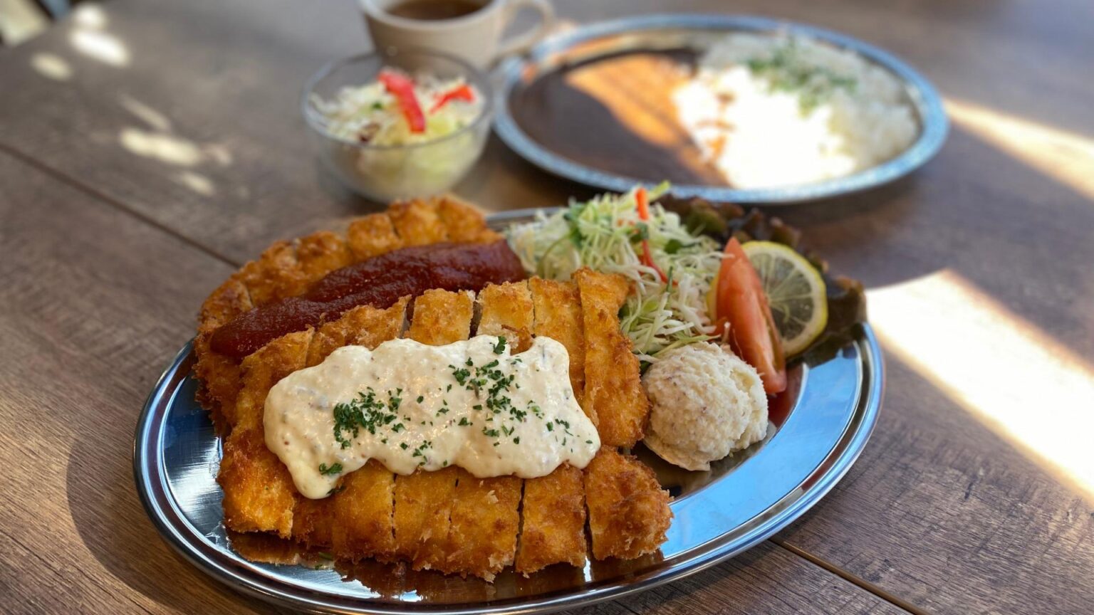 【名古屋市東区】「アーリーカフェ」約10年ぶりに復活！名物ジャンボチキンカツ＆伝説の中野カレーを堪能（フクザワマキコ） - エキスパート - Yahoo!ニュース