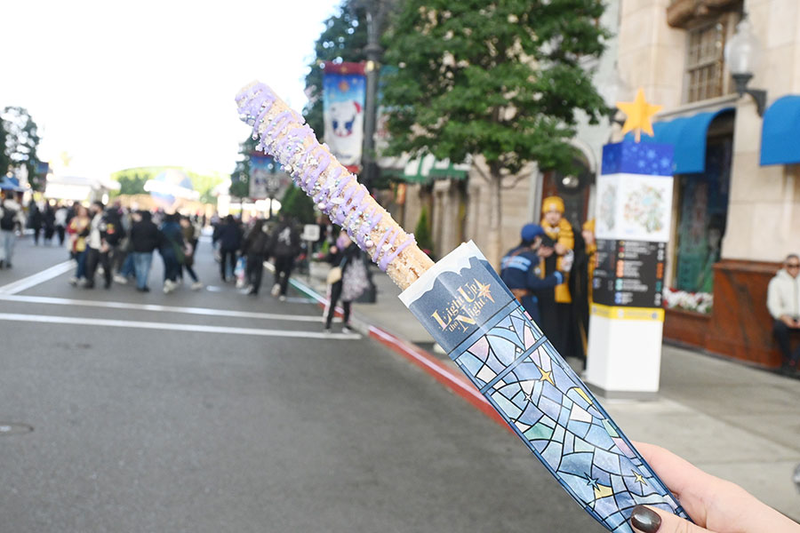 クリスマス・ツリー・チュリトス〜ホワイトチョコ〜（800円）