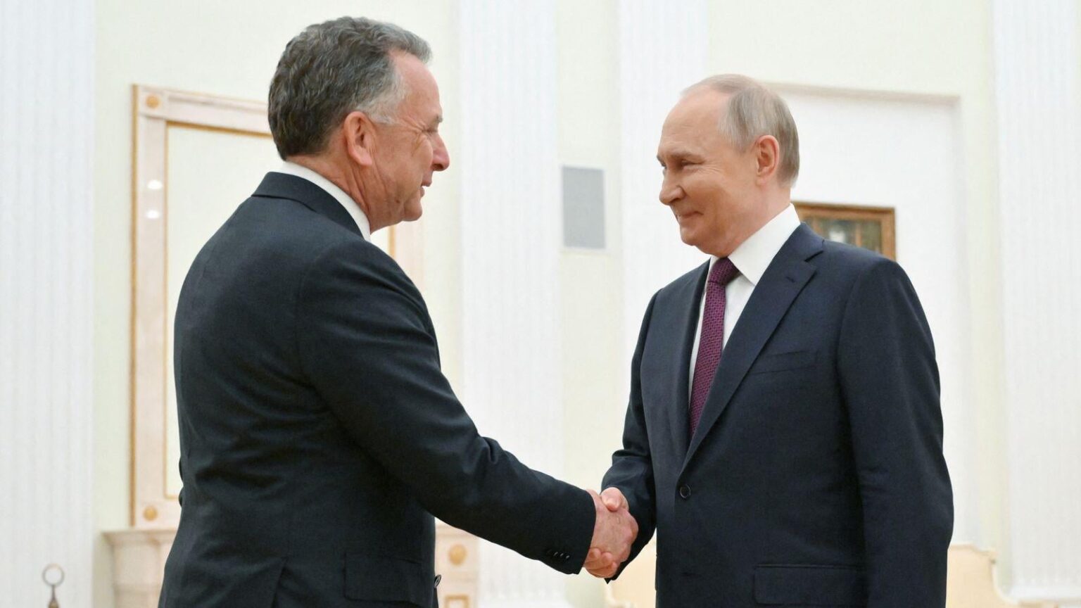 トランプの和平計画にはいたるところにロシアの痕跡があった - そして今、その理由がわかった