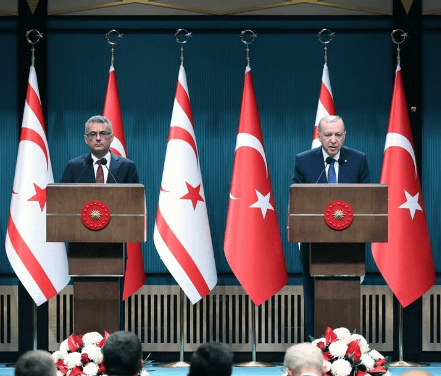 意見: エルドアン大統領は二国家レトリックを撤回し、パイプラインがトルコを通過するよう求めている。