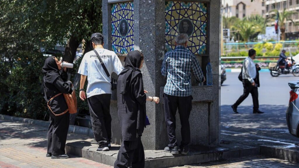 イラン、テヘランへの断水へ、数十年で最悪の干ばつに直面し避難を検討