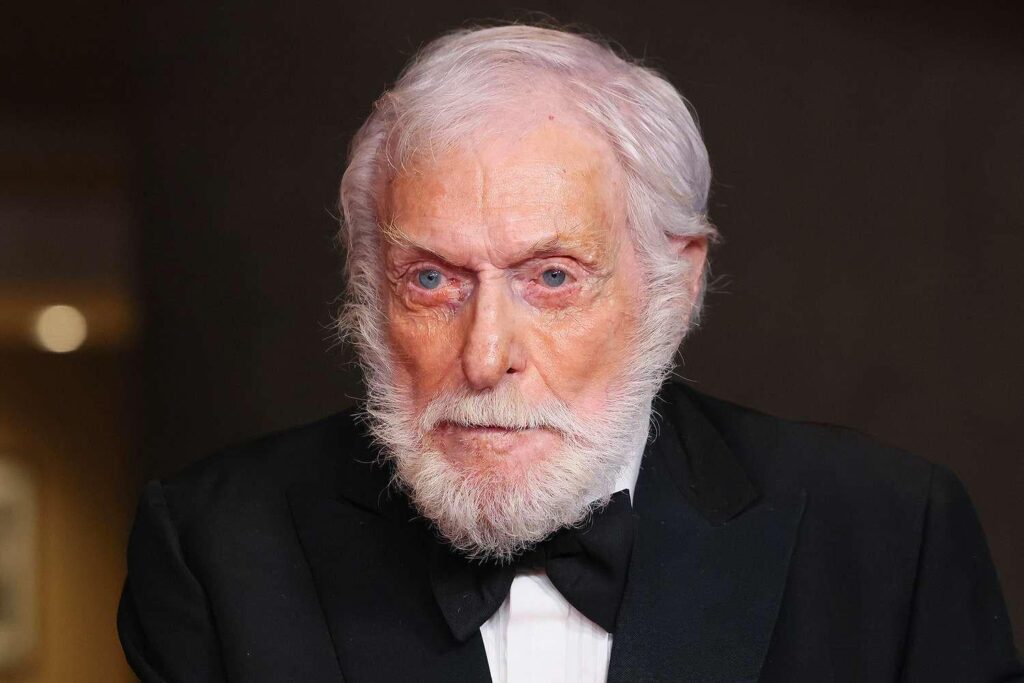 ディック・ヴァン・ダイク氏、100歳の誕生日を前に「衰えた」と感じているが、それでも週に3回「ジムに通う」よう努めていると認める
