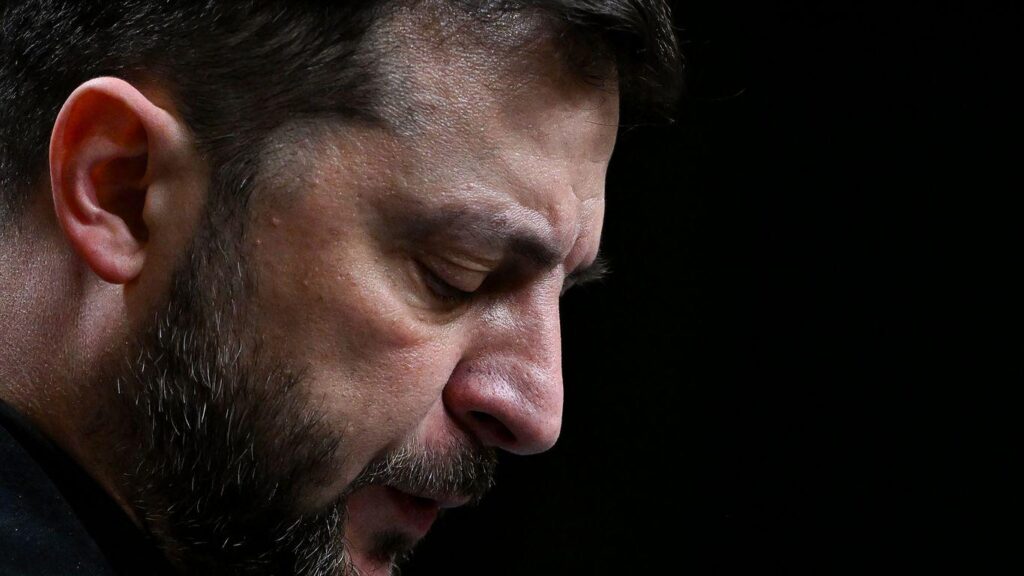 ゼレンスキー氏、トランプ大統領の計画によりウクライナは「尊厳」か米国かの選択を迫られると発言