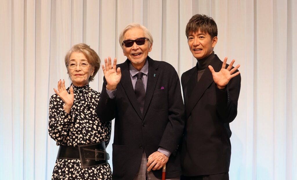 (左から)倍賞千恵子、山田洋次監督、木村拓哉