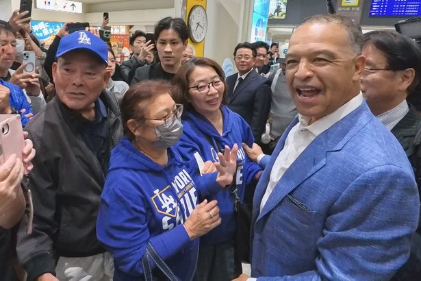 【動画】大谷翔平選手よりデーブ 　沖縄は私の故郷」ロバーツ監督が里帰り