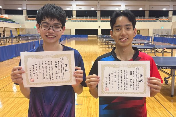 真志喜中（女子団体）宮城（男子個人）V　沖縄県中学卓球新人