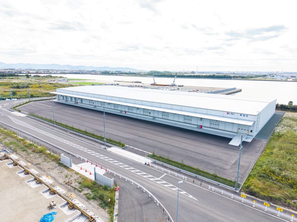 1457d467ca1dd383f892a476177ce4f0 710x533 - 拓洋／愛知県豊川市で1万m2の平屋建て倉庫「いちご豊川物流センター」が竣工