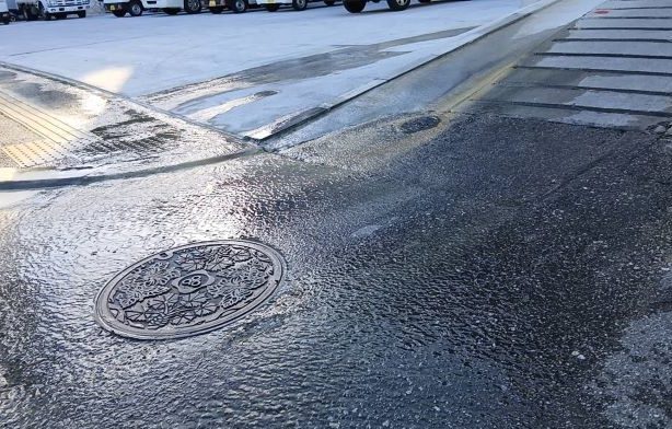 沖縄市で送水管漏水 断水の恐れなし 米国規格で復帰前敷設