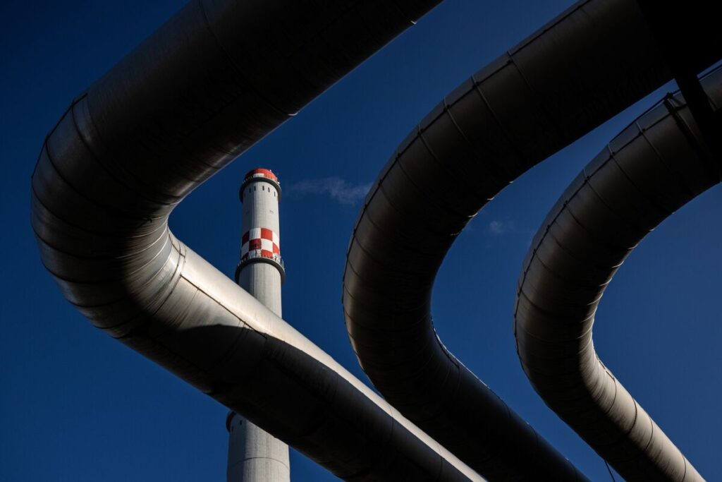 EU、27年にロシア産ガス全廃で合意－ウクライナ侵攻巡り圧力強化 - Bloomberg