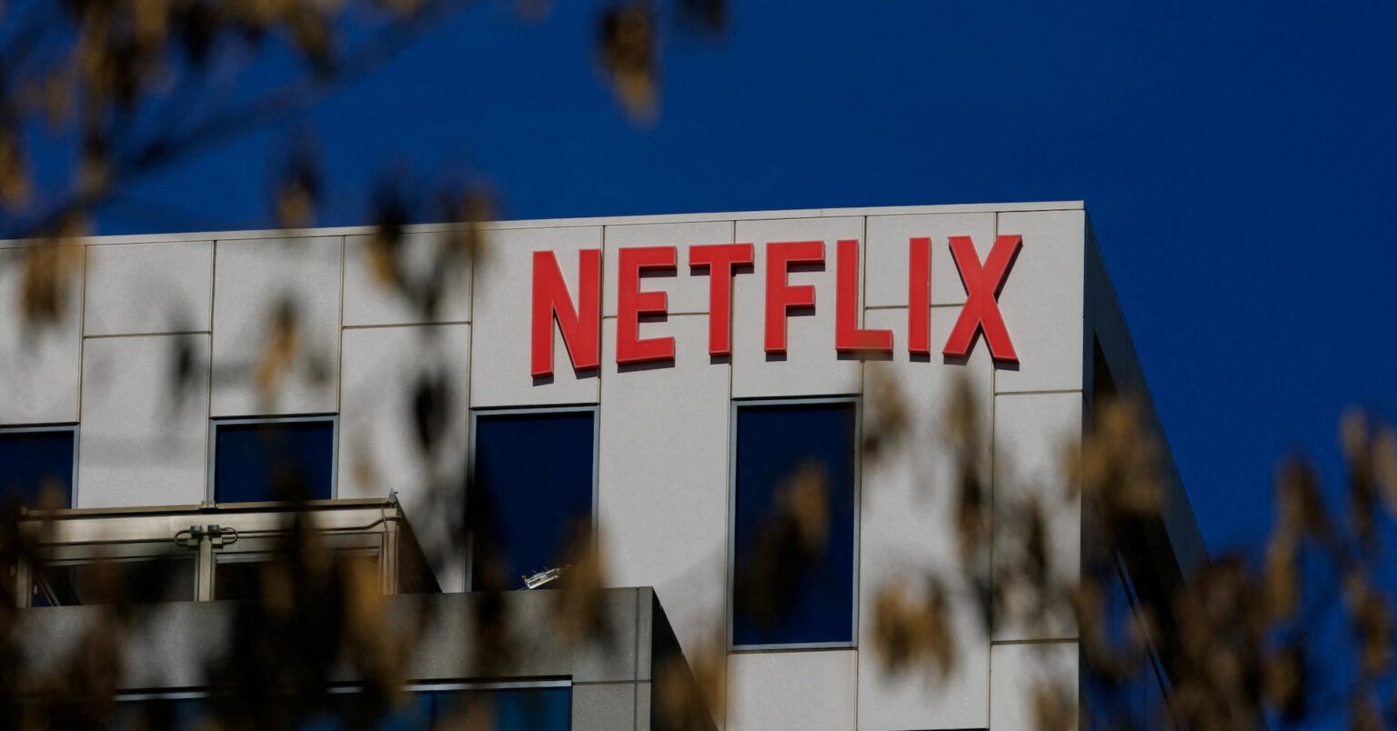 ネトフリ、米ワーナー買収入札で最高額提示か　85％現金案と報道 | ロイター