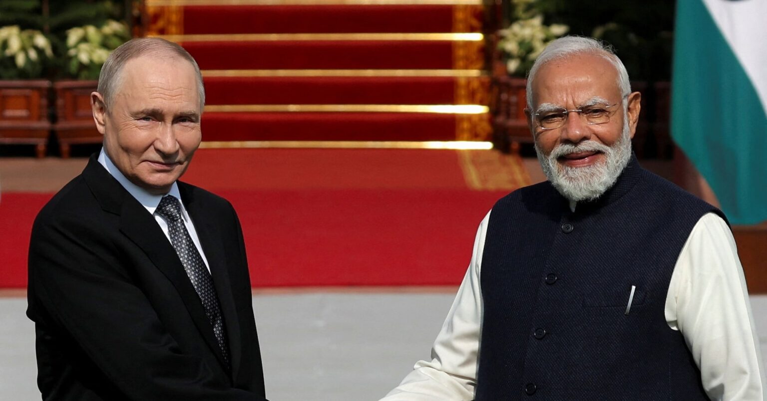 プーチン氏、インドに燃料安定供給を確約　モディ首相と貿易・防衛協力拡大で合意 | ロイター