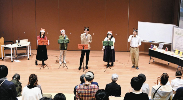ひきこもり 経験者 支援者 勇気の歌声　金沢 つなぐ会花園がアカペラ披露　　「皆でやるから与えてくれる力ある」