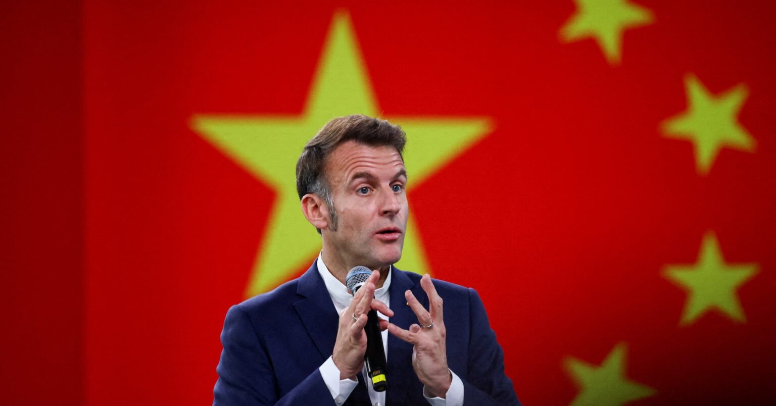 仏大統領、中国に関税警告　対ＥＵ貿易黒字巡り＝仏紙 | ロイター