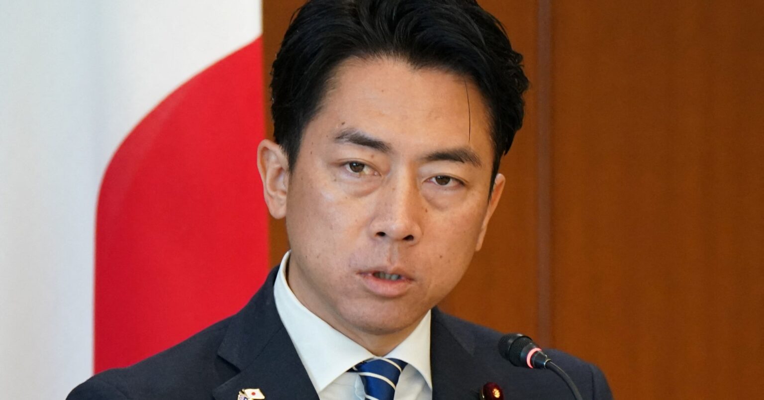 小泉防衛相、中国から訓練の連絡あったと説明　「規模や区域知らされず」 | ロイター