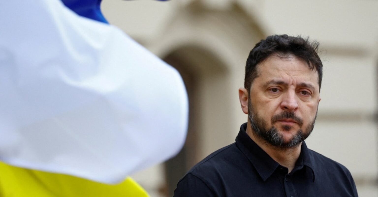 ゼレンスキー氏、大統領選巡り議員と協議　他国からの圧力拒否 | ロイター