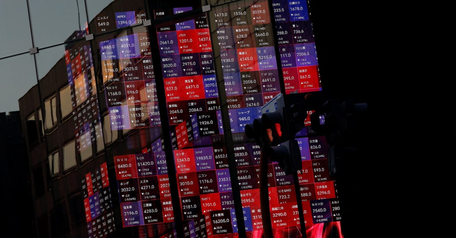 アングル：日本株の年末需給、損益通算売りの思惑　グロース市場安に警戒 | ロイター