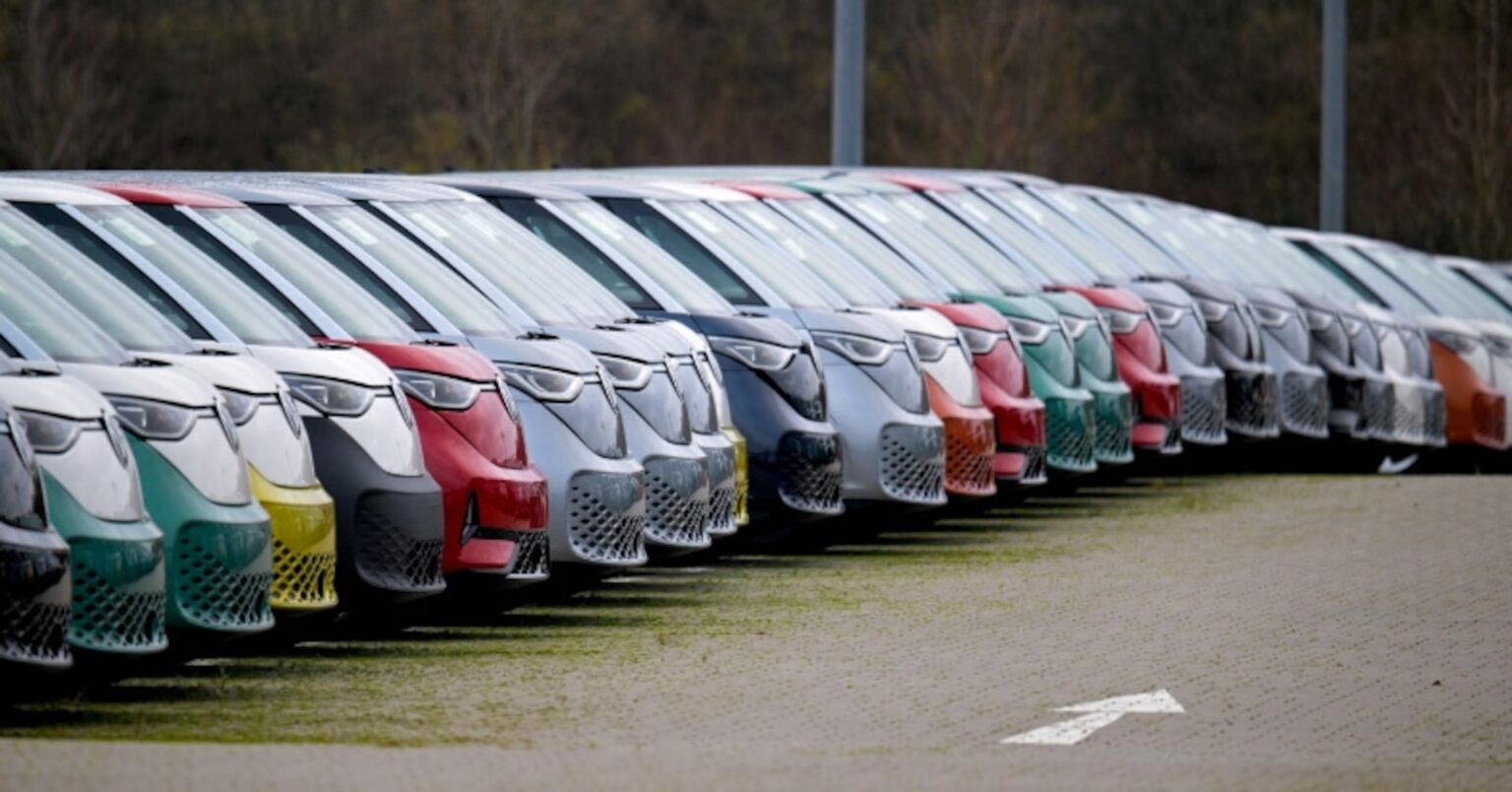 ＥＵ、35年以降もエンジン車販売を容認する制度検討＝ドイツ紙 | ロイター