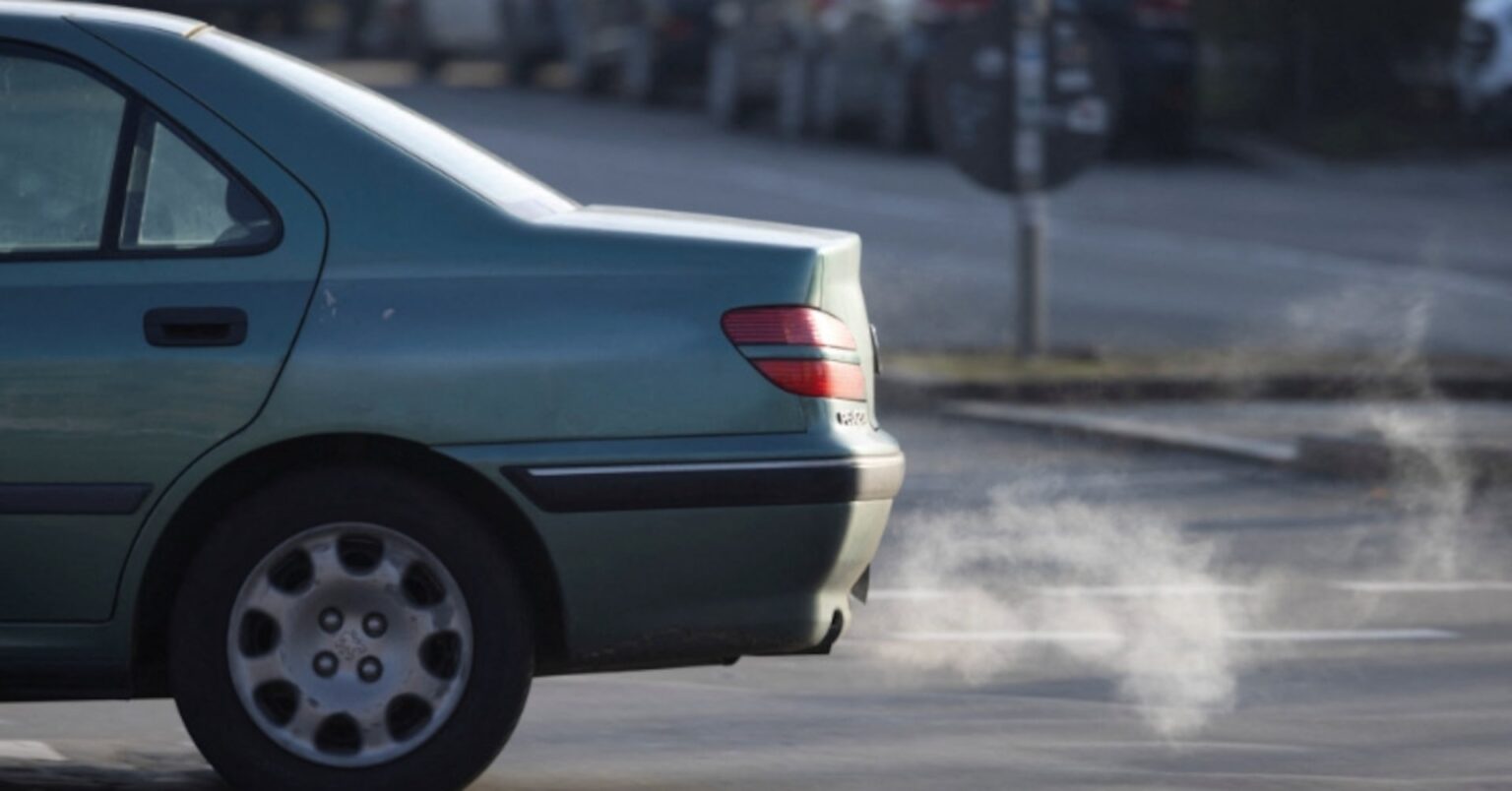 ＥＵ、35年のエンジン車禁止計画を撤回　業界の圧力で規則緩和 | ロイター