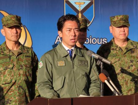 南西防衛強化「喫緊課題」 小泉氏、長崎で部隊視察 | 全国のニュース | 福井新聞ONLINE