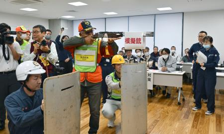 クマに備え机上訓練 緊急銃猟で和歌山・田辺 | 全国のニュース | 福井新聞ONLINE