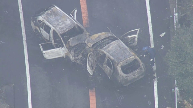 福岡県宮若市の県道で車3台絡む事故 うち2台から出火　高齢男性1人死亡、子ども含む男女6人搬送