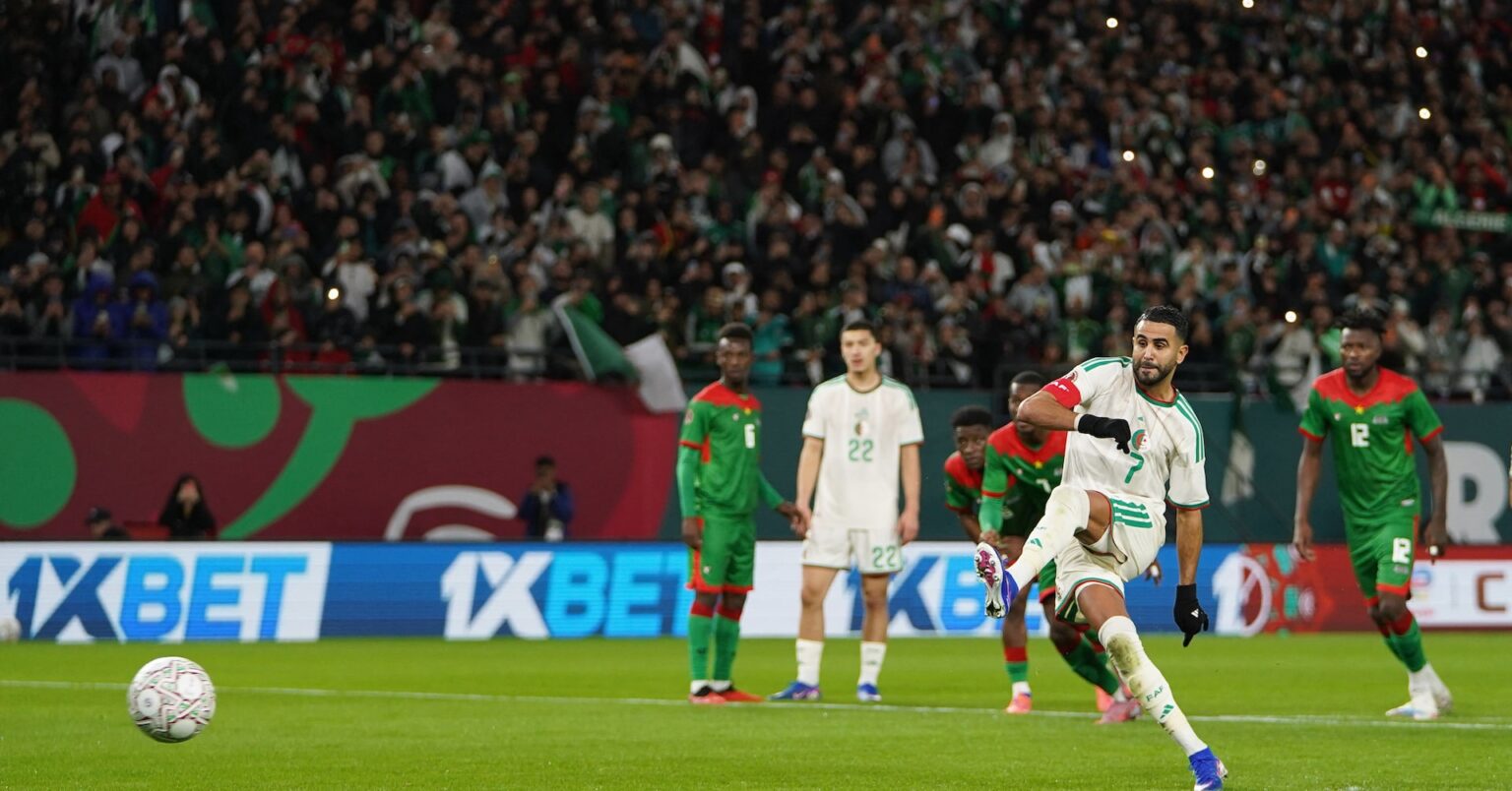 サッカー＝アフリカ選手権、アルジェリアが決勝Ｔ進出 | ロイター