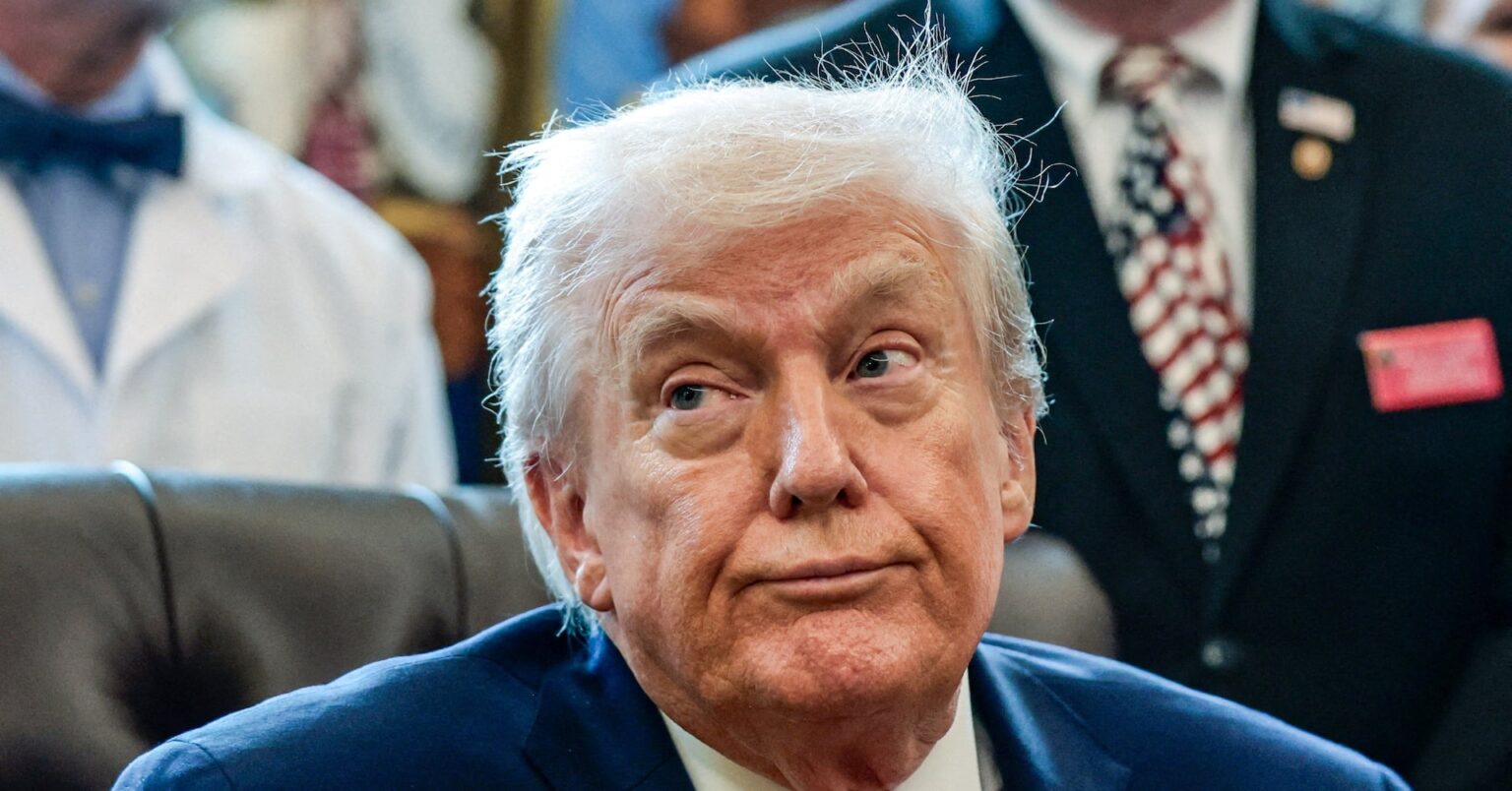 トランプ氏は来年重病?、ペルー巫師が恒例の新年「予言」 | ロイター トランプ氏は来年重病?、ペルー巫師が恒例の新年「予言」 | ロイター