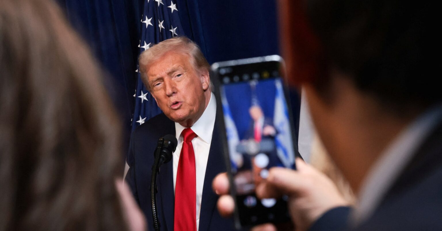 トランプ氏「怒り」、ウ軍がプーチン氏公邸攻撃試みとロが主張 | ロイター