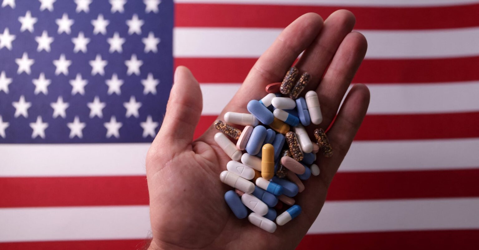 医薬品メーカー、米国で350品目値上げ トランプ氏は値下げ圧力 | ロイター 医薬品メーカー、米国で350品目値上げ トランプ氏は値下げ圧力 | ロイター