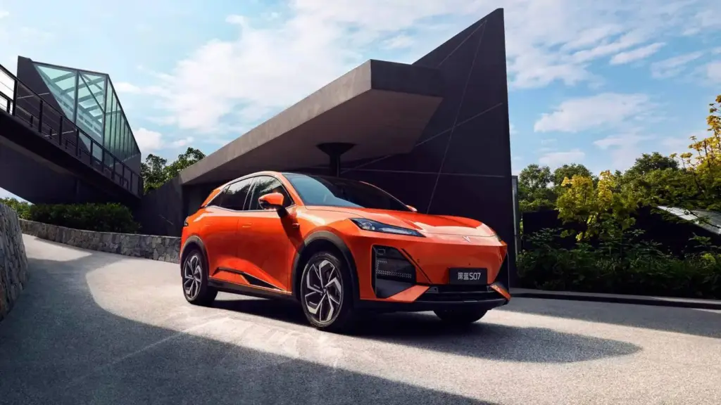 長安汽車、2026年イタリア市場参入へ—EV/SUV主軸・100拠点と長期保証で攻勢 欧州展開を加速、価格戦略も